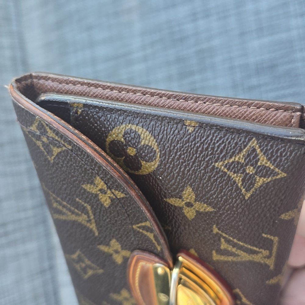 * EUC * Louis Vuitton Eugenie Monogram Wallet - Picture 9 of 14